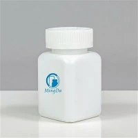 fyrkantiga plastflaskor